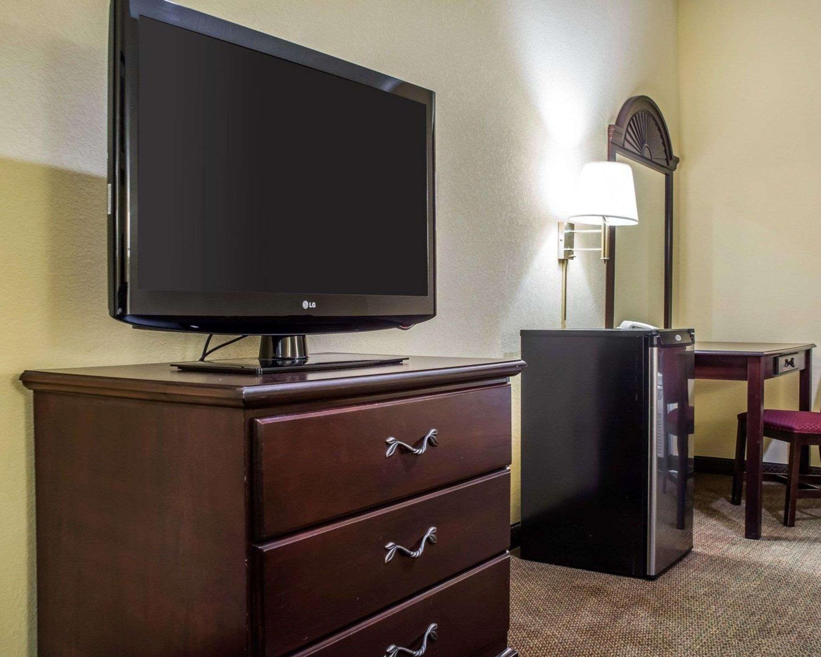 Econo Lodge & Suites Airport North Syracuse Esterno foto