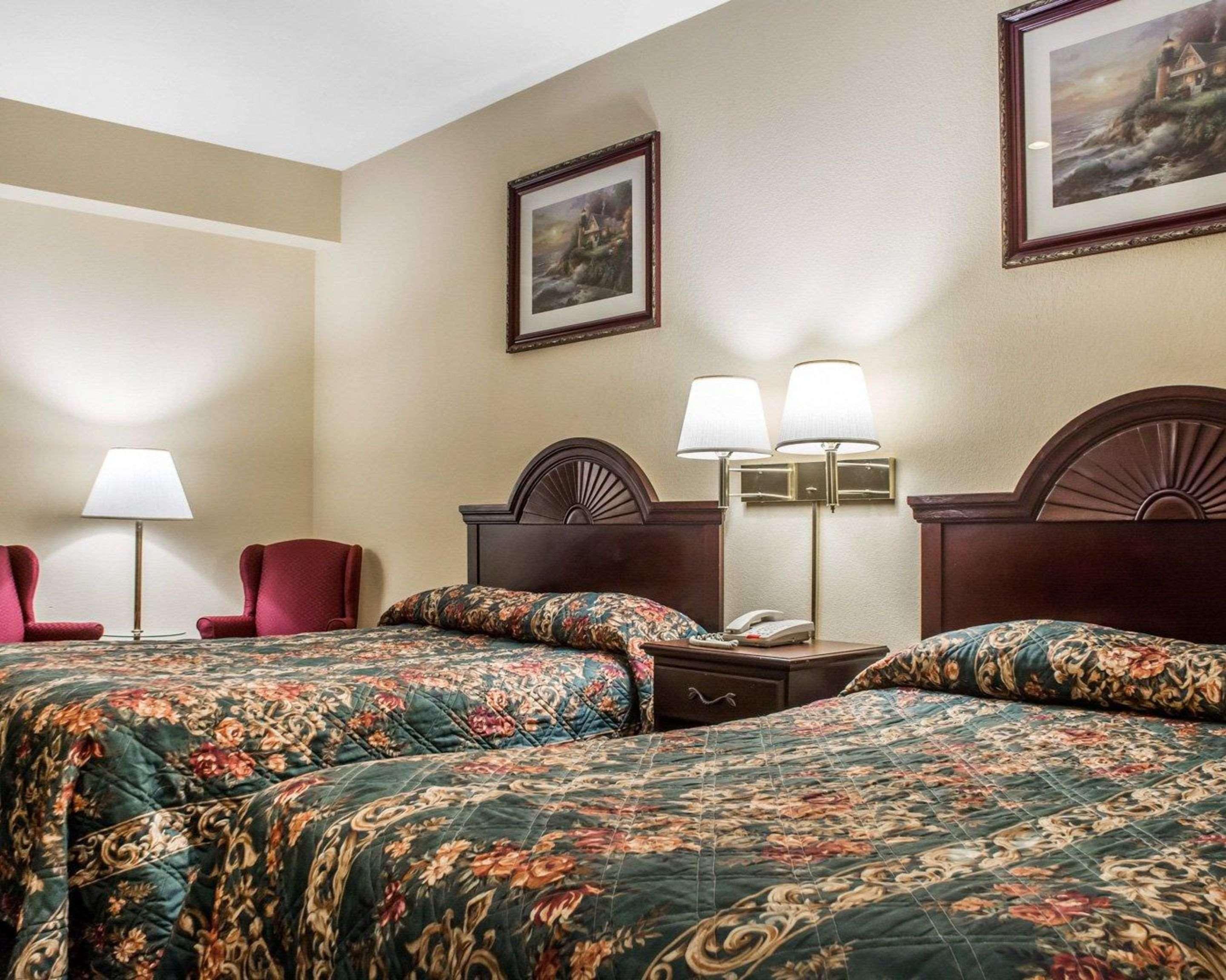 Econo Lodge & Suites Airport North Syracuse Esterno foto