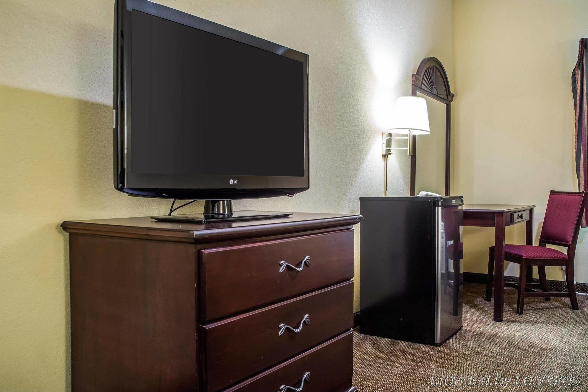 Econo Lodge & Suites Airport North Syracuse Esterno foto